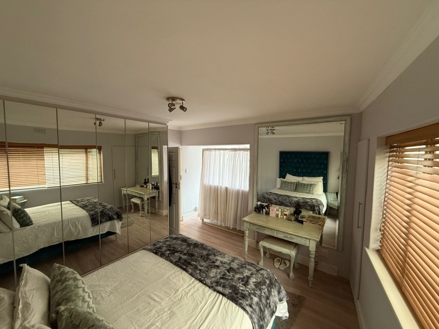 To Let 1 Bedroom Property for Rent in Mouille Point Western Cape